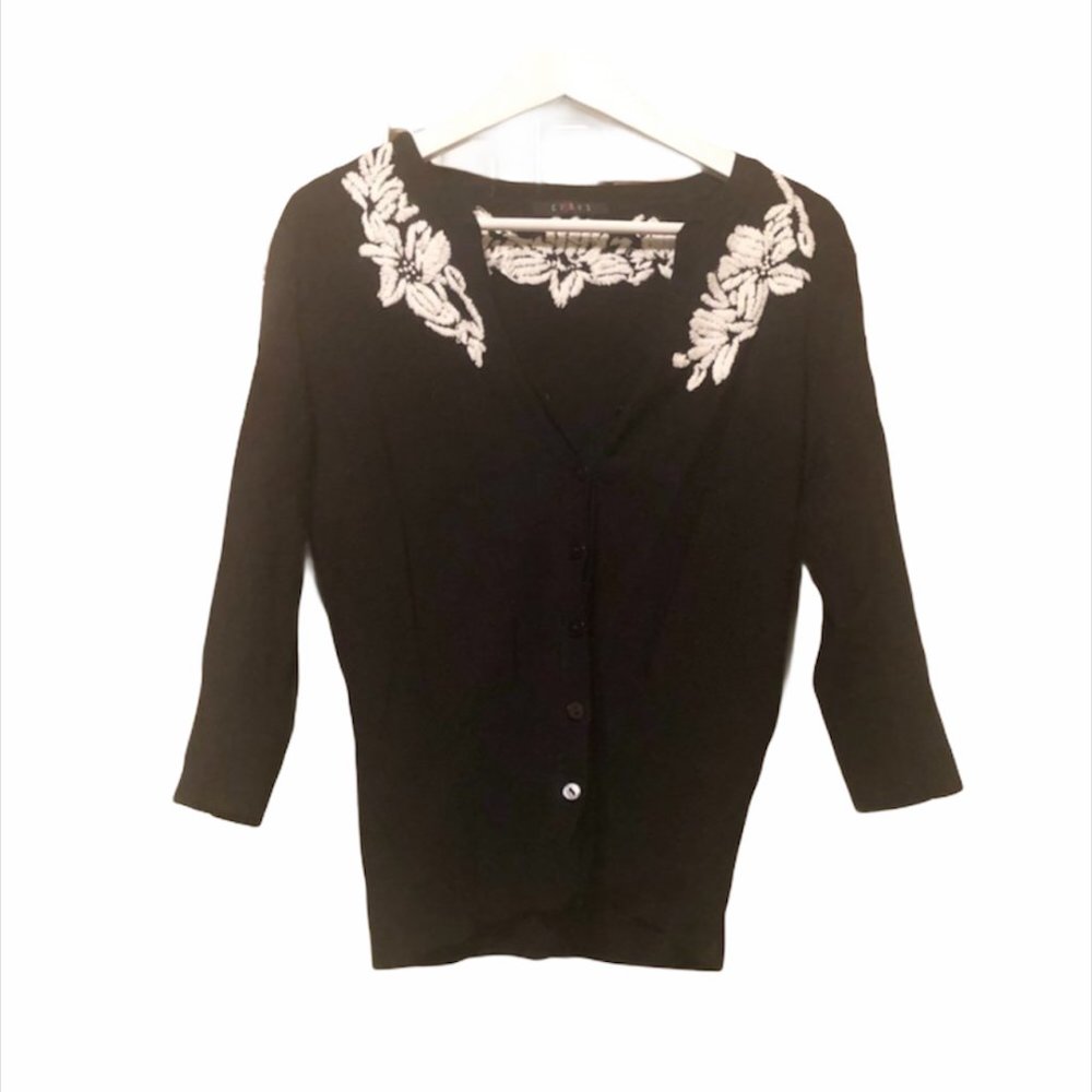 🦀2/$25 Cyrus Cardigan with Embroidery